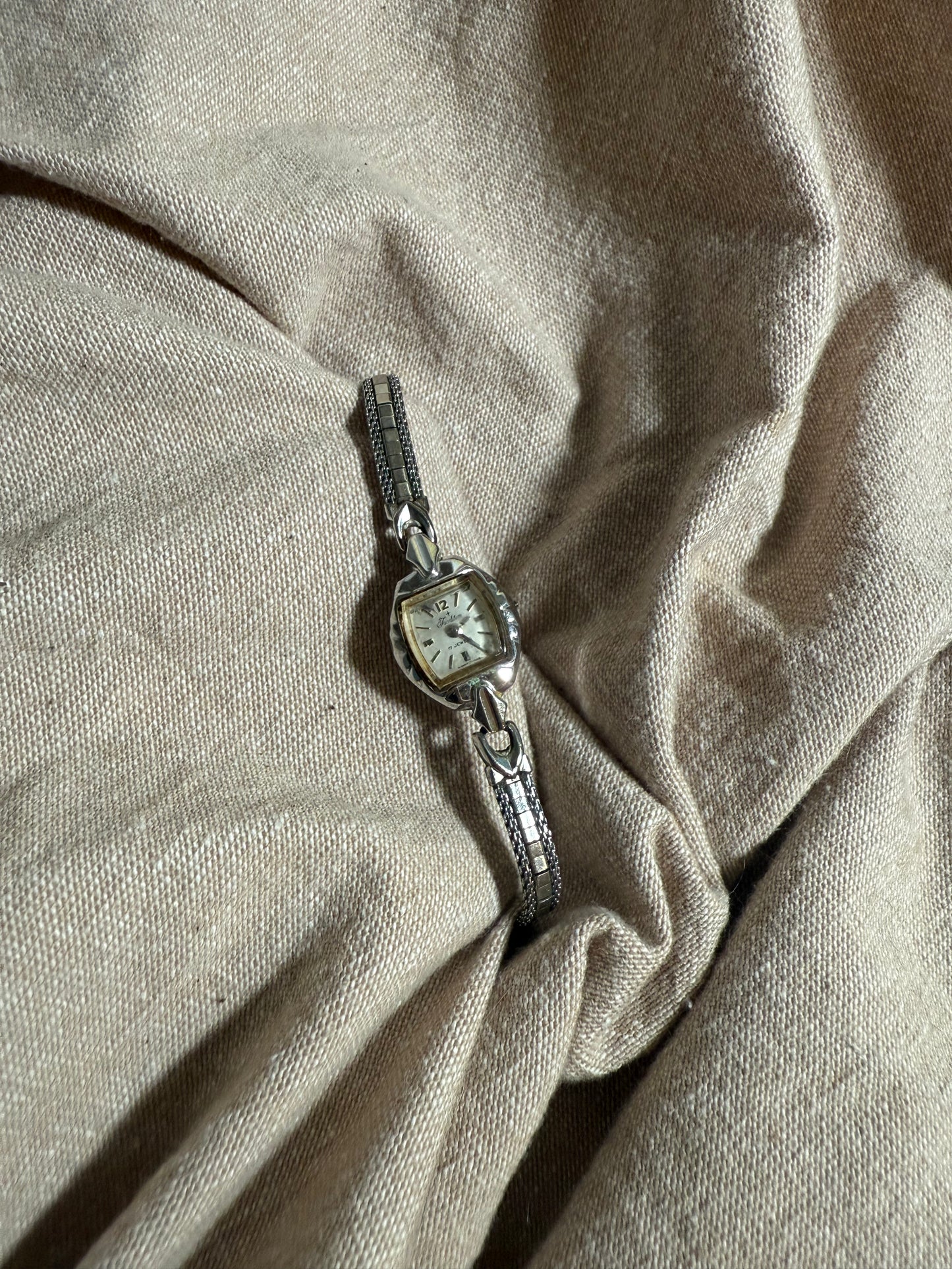 Vintage Silver 17 Jewel Watch