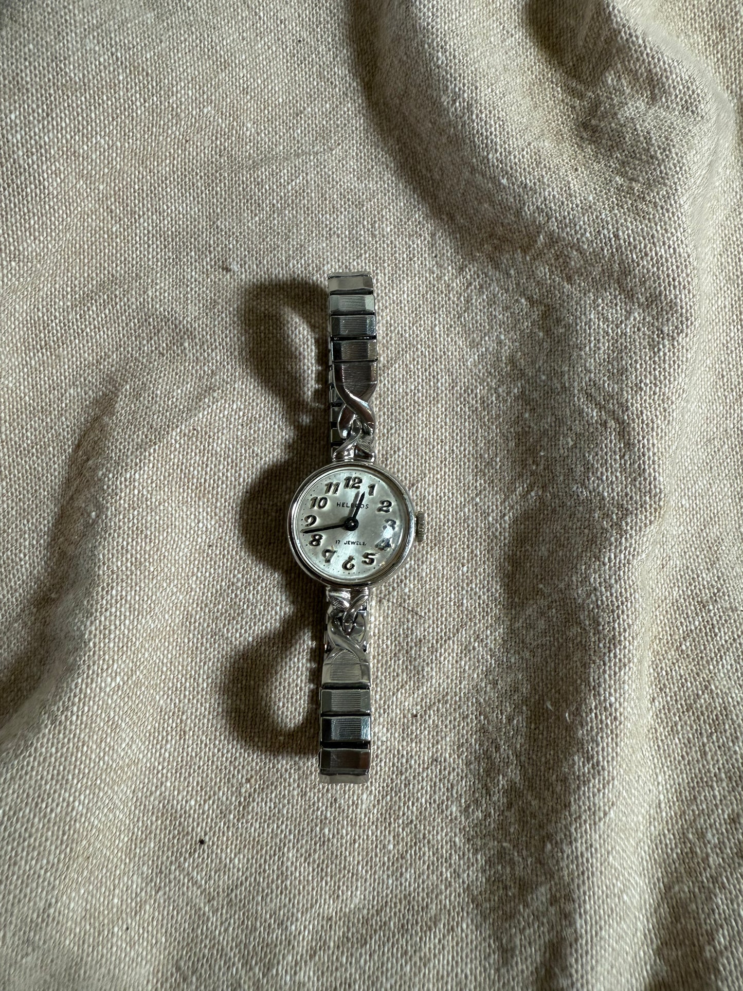 Helotes 17 Jewel Vintage Watch