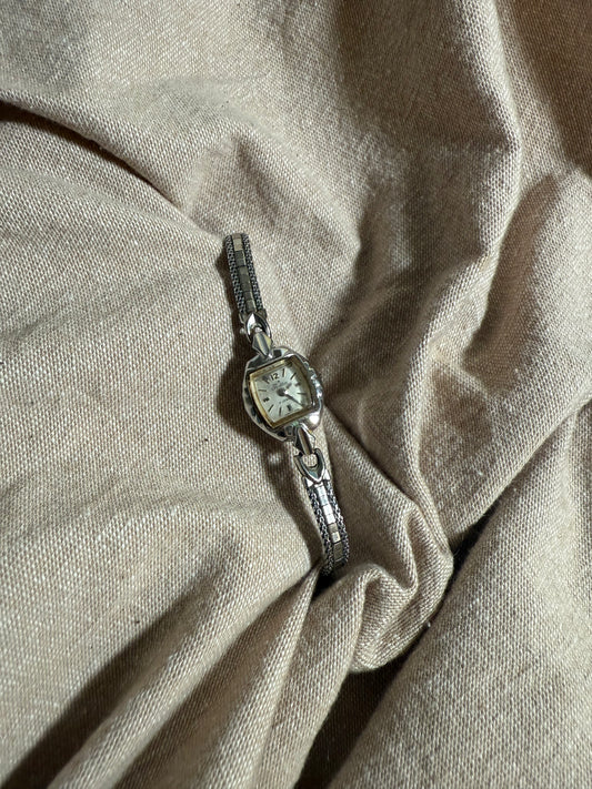 Vintage Silver 17 Jewel Watch